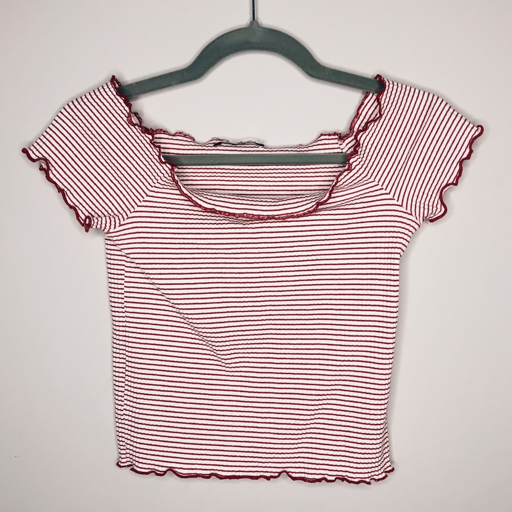NWOT Zara red and white striped crop top